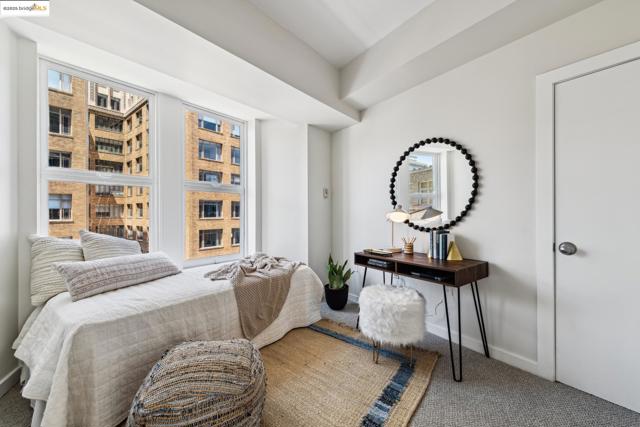 1615 Broadway, Oakland CA: https://media.crmls.org/mediaz/27eedec9-1978-4184-ac0a-8ac5ee8b80a2.jpg