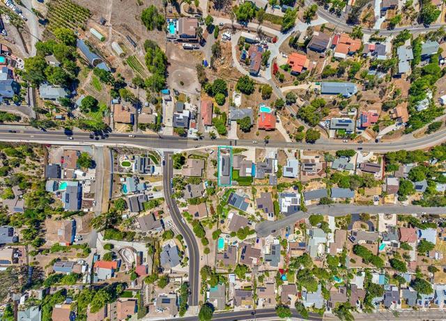 3335 37 S Barcelona St., Spring Valley CA: https://media.crmls.org/mediaz/27eff63e-ab3f-4a68-bf72-7e6934e13bb3.jpg