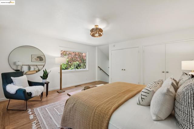 39 Norwood Ave, Kensington CA: https://media.crmls.org/mediaz/27f195b8-367d-46e1-9bf3-9bae1d17eb26.jpg