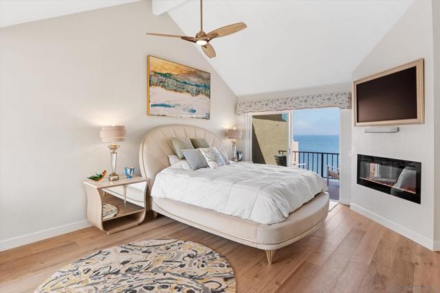 89 Tunapuna Ln, Coronado CA: https://media.crmls.org/mediaz/27f1bbeb-bfb8-48f3-a13a-a3ad644bfe14.jpg
