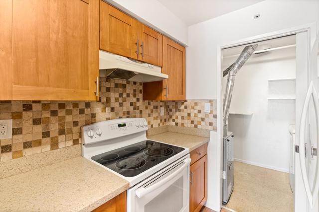 2419 Rowntree Way, South San Francisco CA: https://media.crmls.org/mediaz/27f2225e-bca2-44fc-9dcc-51f9e9b0365d.jpg