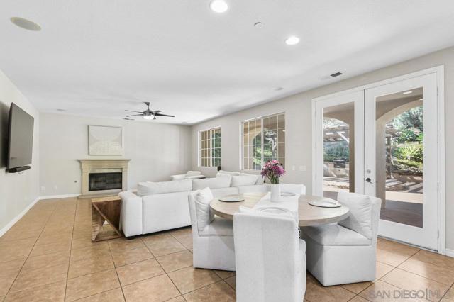 2957 Ranch Gate Rd, Chula Vista CA: https://media.crmls.org/mediaz/27f38621-f28b-493a-a63b-6e26d0ff4512.jpg