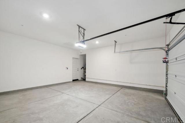 19420 Brush Creek Way, Lake Elsinore CA: https://media.crmls.org/mediaz/27f51f58-d081-4b34-89a0-6e5303782087.jpg