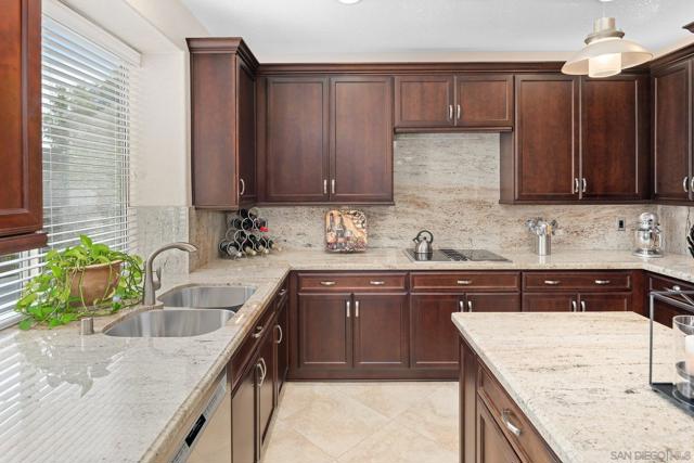 18027 Chieftain Ct, San Diego CA: https://media.crmls.org/mediaz/27f582f4-40b0-4525-892e-03f457b0a9c8.jpg