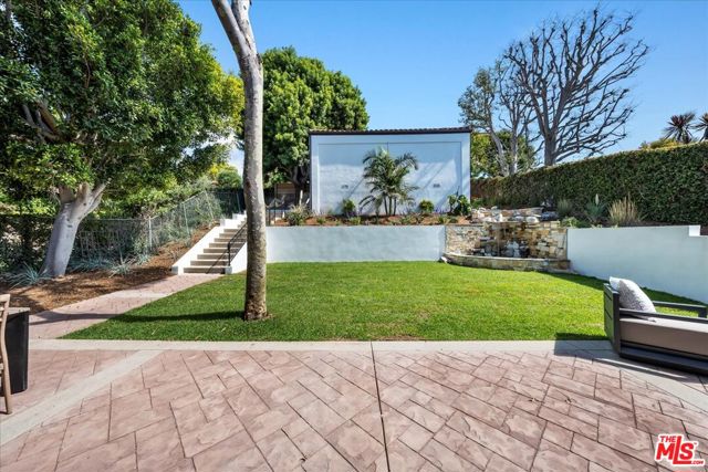 1736 Paseo Del Mar, Palos Verdes Estates CA: https://media.crmls.org/mediaz/27f5a2bd-ebde-40e9-aaf3-b391d2a7c80c.jpg