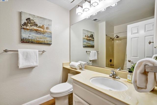326 Fontaine Dr, Danville CA: https://media.crmls.org/mediaz/27f73520-667a-4fb4-8978-35b2b927c9ef.jpg