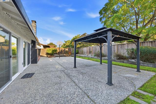 3312 San Marco Ct, Union City CA: https://media.crmls.org/mediaz/27f7b6b5-9e0f-43ea-8ae5-131413062c99.jpg