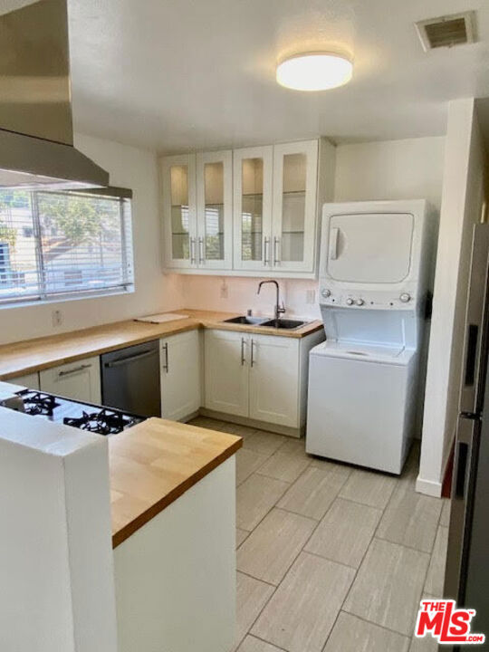 MLS# 23281555