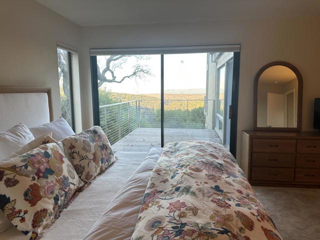 16 Franciscan, Portola Valley CA: https://media.crmls.org/mediaz/27f950f6-2e7d-4e30-902e-2b23222829bb.jpg