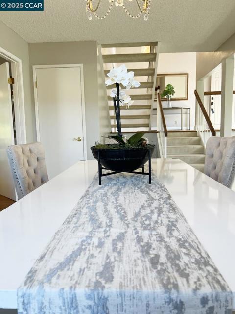 109 Scotts Chute Ct, Richmond CA: https://media.crmls.org/mediaz/27f9bccf-8c43-44d1-bbb9-e2f6f8bd40b4.jpg