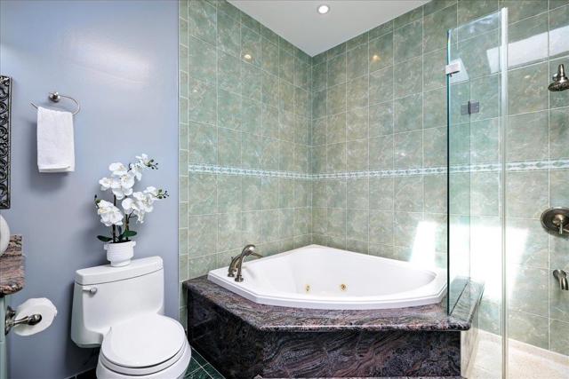 430 Hamilton Street, San Francisco CA: https://media.crmls.org/mediaz/27fa126a-6987-414d-8a96-292ae148ba90.jpg