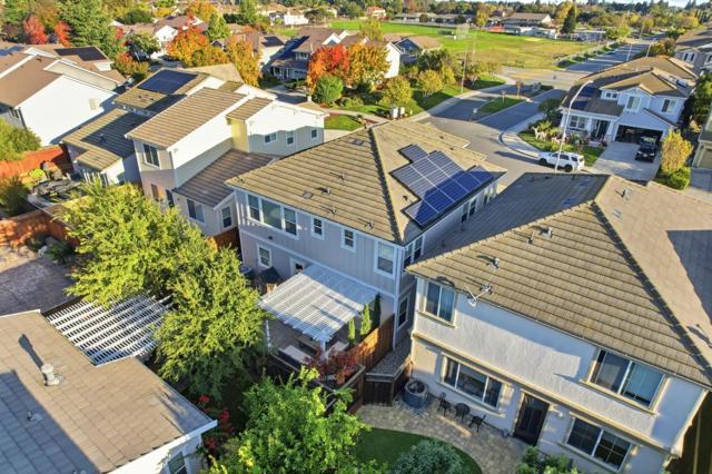 17725 Calle Mazatan, Morgan Hill CA: https://media.crmls.org/mediaz/27fa1b5e-d26c-4686-9611-c60139670923.jpg