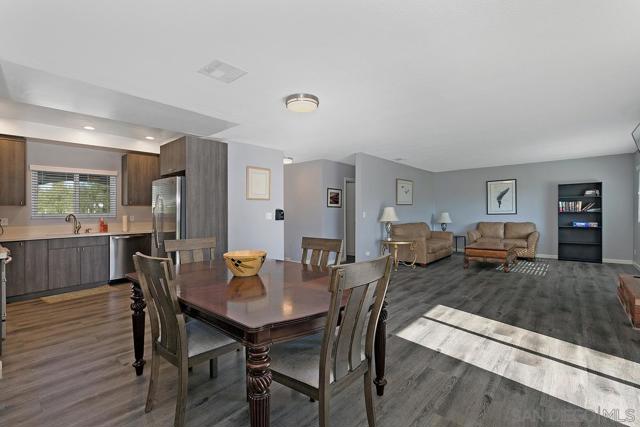 24567 Adams Ave, Murrieta CA: https://media.crmls.org/mediaz/27fa5cdf-b8ae-4e8a-9ed4-92510a93495d.jpg