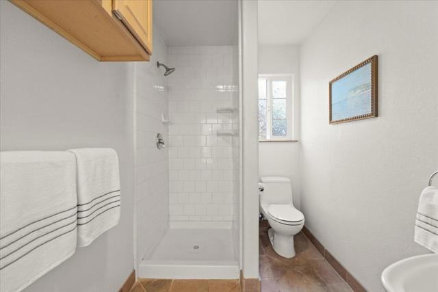 304 Harbor Drive, Santa Cruz CA: https://media.crmls.org/mediaz/27fa90de-e200-4604-82d6-35609ac0d8e9.jpg