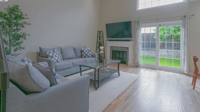37076 Saint Edwards St, Newark CA: https://media.crmls.org/mediaz/27fb8b26-8d73-49e2-9f45-def83f357d0d.jpg