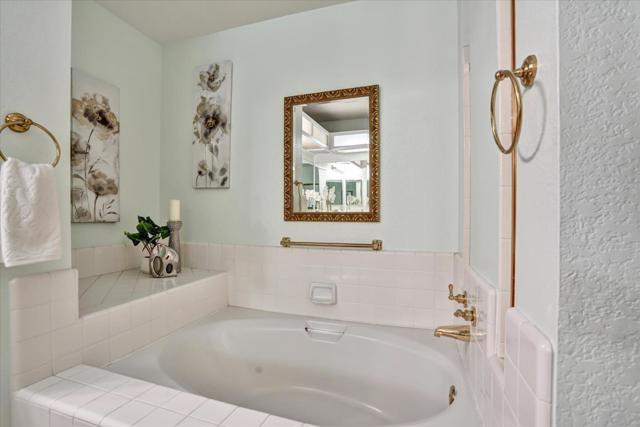 3123 Lake Trasimeno Drive, San Jose CA: https://media.crmls.org/mediaz/27fb8d5e-8f22-4c0a-9880-97992ec52bfe.jpg