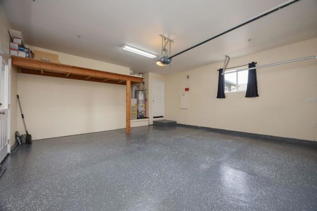 9690 Cabrillo Highway, Moss Beach CA: https://media.crmls.org/mediaz/27fbe7e3-fec7-4127-911d-3a085528132a.jpg