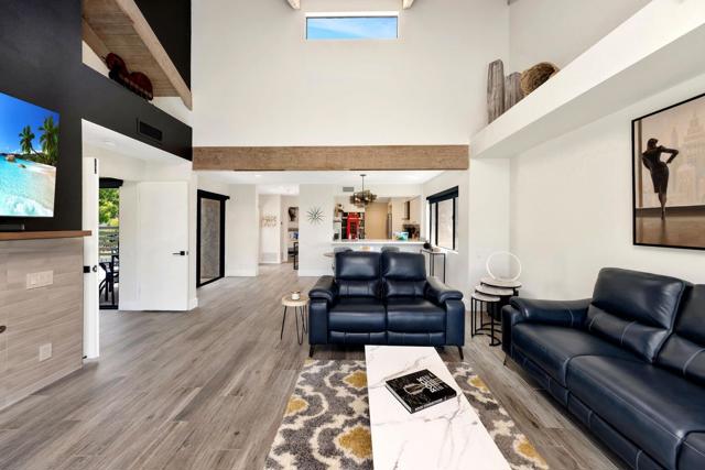 411 Forest Hills Drive, Rancho Mirage CA: https://media.crmls.org/mediaz/27fc362b-4a7e-4df5-b23a-54a5b562de9f.jpg