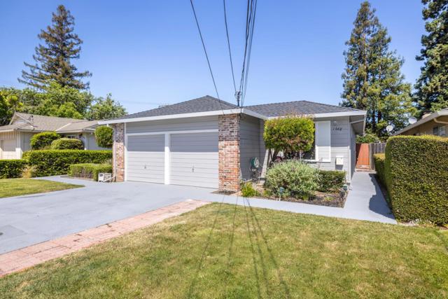 1648 Oak Avenue, Redwood City CA: https://media.crmls.org/mediaz/27fcfdb6-2d21-43ac-b710-b7136fd4c6ba.jpg