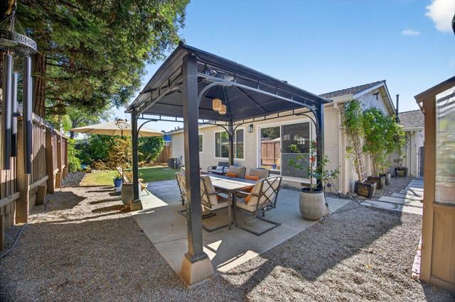 1295 Jasmine Way, Morgan Hill CA: https://media.crmls.org/mediaz/27fd39e8-bff9-4c54-ab42-02c2c592bfd2.jpg