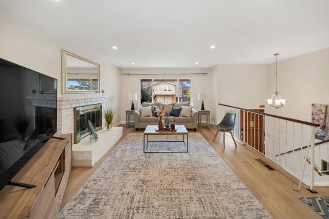 1331 Aspen Drive, Pacifica CA: https://media.crmls.org/mediaz/27fd9868-02aa-4b02-9568-b94ea576e9fa.jpg