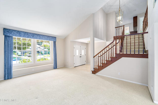 3041 Three Springs Drive, Westlake Village CA: https://media.crmls.org/mediaz/27ffa6ba-f632-42bd-8277-5d2f1e370eab.jpg