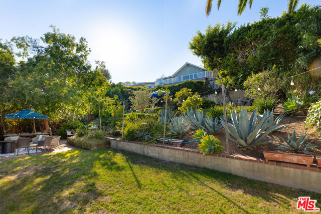 Drew Fenton | 16655 Marquez Terrace Pacific Palisades CA | MLS: 7356953