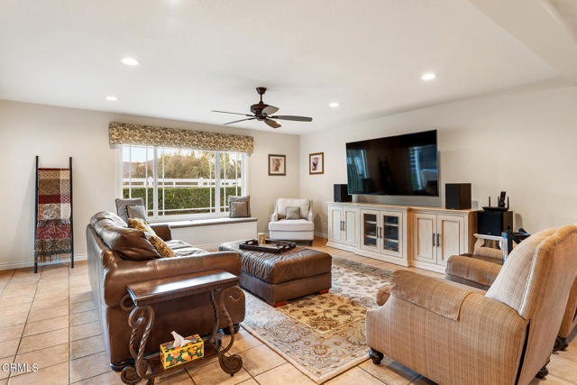 Detail Gallery Image 14 of 30 For 1894 Rambling Rd, Simi Valley,  CA 93065 - 4 Beds | 3 Baths