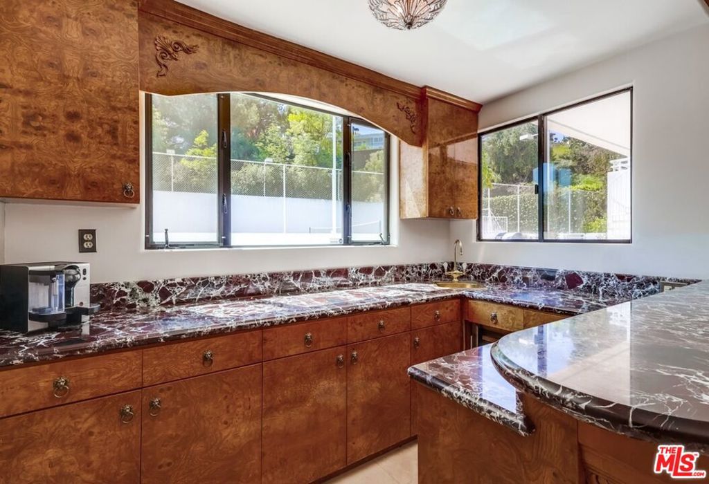 15656 Crownridge PlaceSherman Oaks img 18