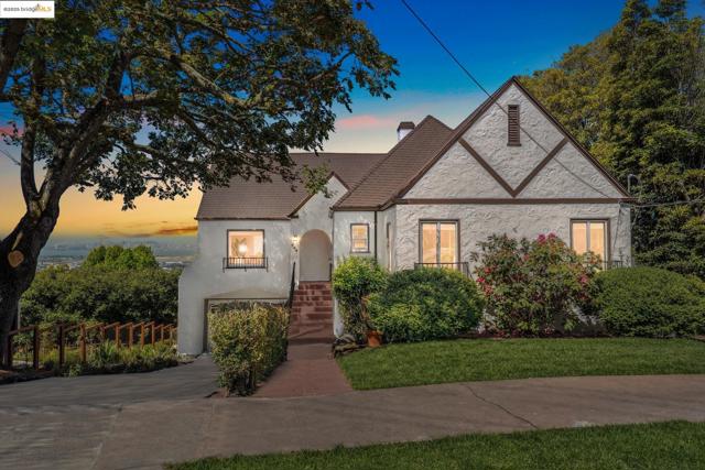 744 Coventry Road, Kensington CA: https://media.crmls.org/mediaz/2800df6a-2d56-45c3-8036-f35b68793519.jpg