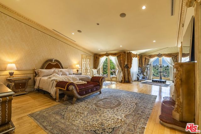 Drew Fenton | 2716 Casiano Road Los Angeles CA | MLS: 7715250