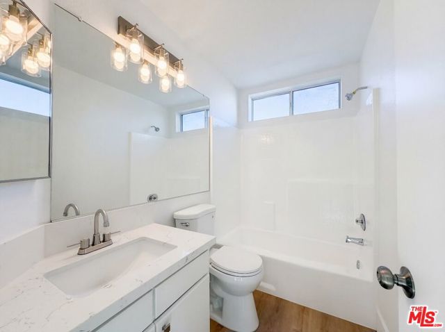 37740 Duffel Street, Palmdale CA: https://media.crmls.org/mediaz/28024c67-b2e7-4490-aeaa-7fab272cb191.jpg