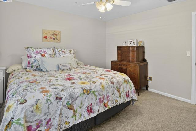 368 Beverly St, Livermore CA: https://media.crmls.org/mediaz/280314a3-43e6-4e8c-bb5a-9200a8daff7e.jpg