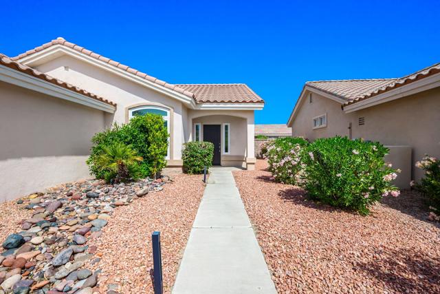 78902 Chardonnay Way, Palm Desert CA: https://media.crmls.org/mediaz/28047c55-009a-4b38-8235-6a91b766d50f.jpg