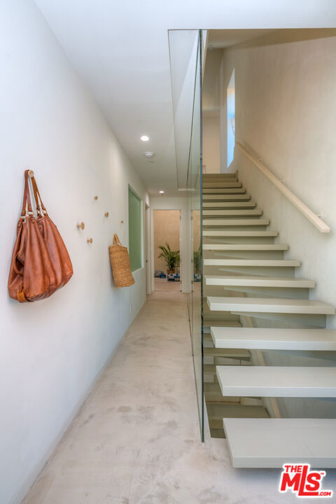 2407 San Marco Drive, Los Angeles CA: https://media.crmls.org/mediaz/28054e4c-32e9-4d09-8e4b-7140b57261f9.jpg
