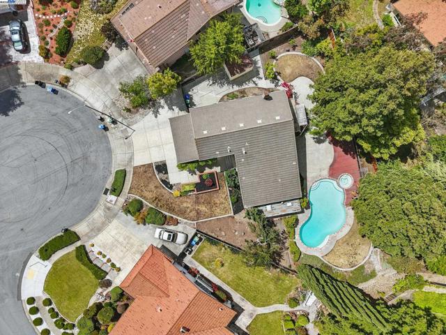 1501 Quema Ct, Fremont CA: https://media.crmls.org/mediaz/28062f66-1154-450c-b54a-d11d84e0b3af.jpg