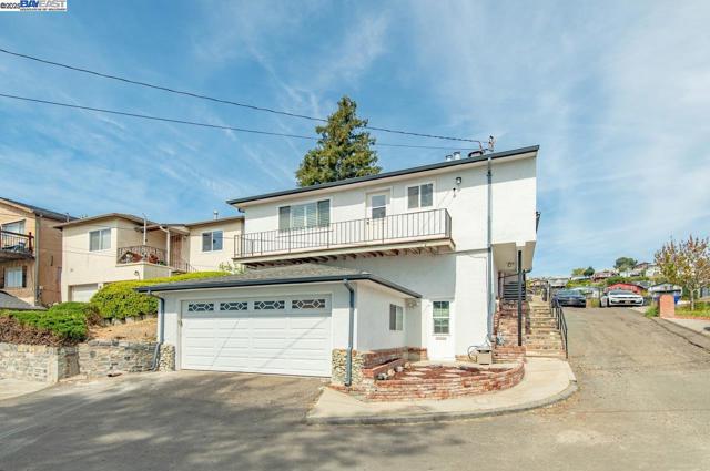Image 1 of 36 For 16560 Russell Ct