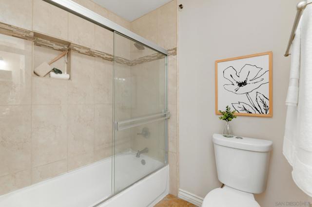 Image 18 of 26 For 7508 Parkway Dr 102