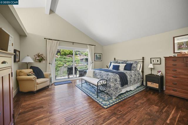 635 Canyon Crest Rd. E., San Ramon CA: https://media.crmls.org/mediaz/28096131-caab-49a5-83c1-53d5ef1c129c.jpg