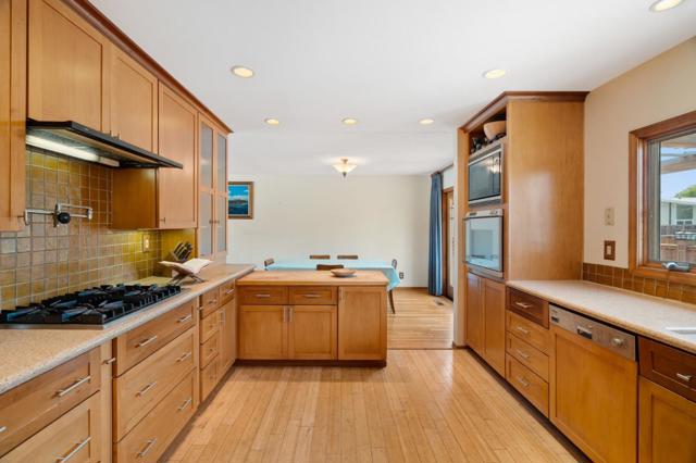 630 Barnsley Way, Sunnyvale CA: https://media.crmls.org/mediaz/280a8cf7-ee50-475b-a6e1-7362bf2ebf01.jpg