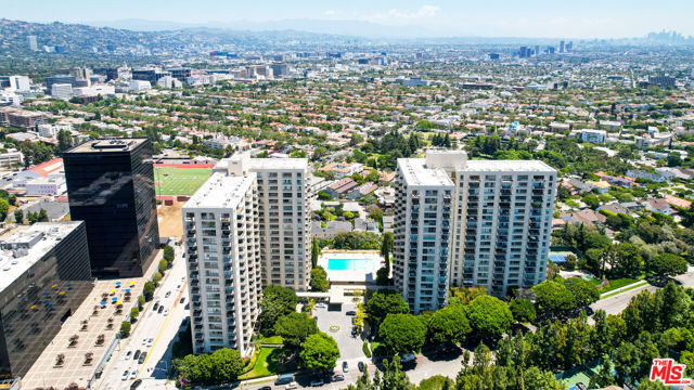2160 Century Park East, Los Angeles CA: https://media.crmls.org/mediaz/280d72d5-76c6-48ed-9c37-b52cace7e814.jpg