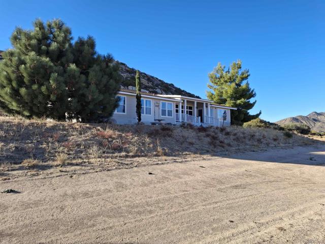 36748 Parrot Mountain Road, Ranchita CA: https://media.crmls.org/mediaz/280ddbae-93d6-4cfd-880a-05392916018f.jpg