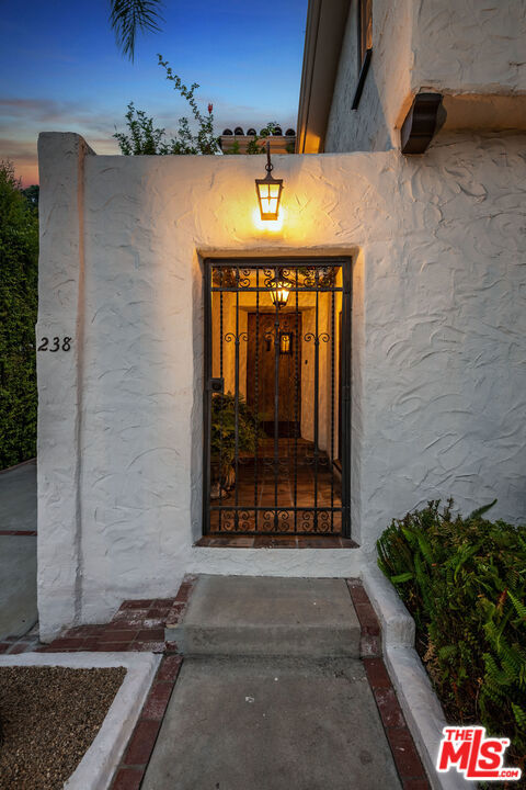Image 3 for 238 N Norton Ave, Los Angeles, CA 90004