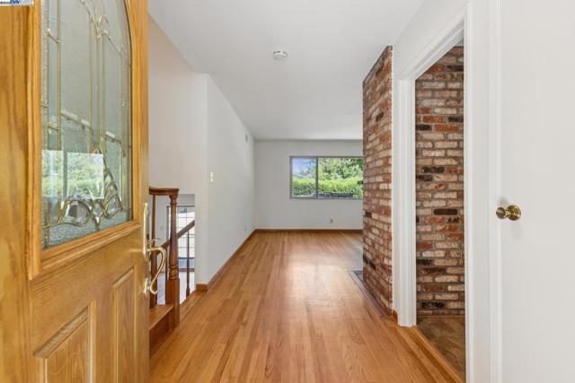 4190 Sharab Ct, Pleasanton CA: https://media.crmls.org/mediaz/2810449f-dc0f-4a55-82d0-5067958019e1.jpg