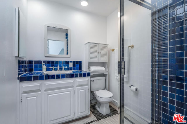 2622 2nd Street, Santa Monica CA: https://media.crmls.org/mediaz/28106e7d-61d2-44cd-8996-45c4895262ae.jpg