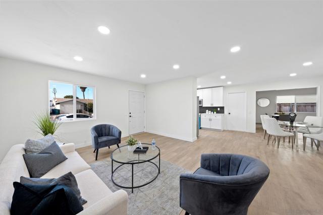779 Kedzie, San Diego CA: https://media.crmls.org/mediaz/28111661-b1fc-4454-a7d3-23b51d674859.jpg
