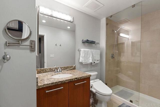 Detail Gallery Image 25 of 47 For 825 W Beech St #102,  San Diego,  CA 92101 - 2 Beds | 2/1 Baths