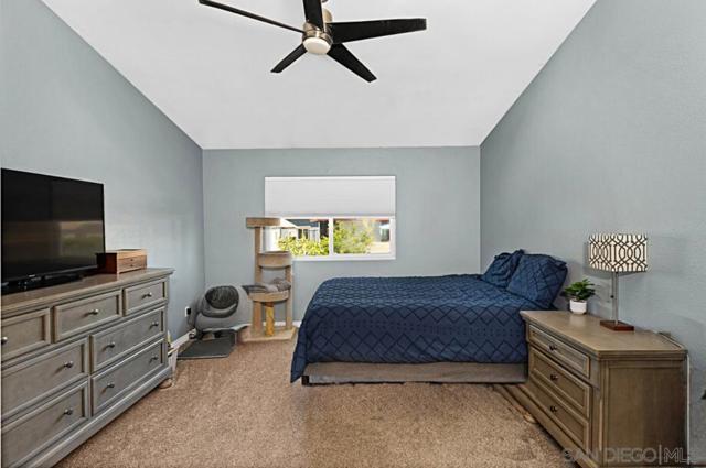 560 Deep Dell Rd, San Diego CA: https://media.crmls.org/mediaz/2811e4b7-1778-499e-9930-fa9cc606fbdb.jpg