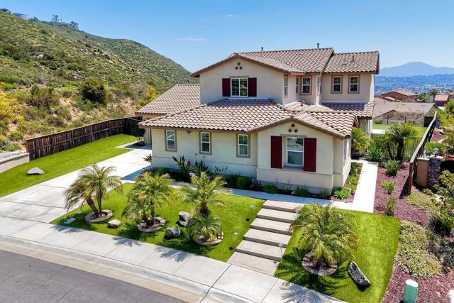 5324 Bella Vista St, Santee CA: https://media.crmls.org/mediaz/2811ed2d-49c7-4a73-a4c7-6f4137e21aff.jpg