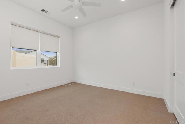 1243 Stonemark place, Vista CA: https://media.crmls.org/mediaz/28128980-dc24-4edf-872e-7c6d981abbfa.jpg